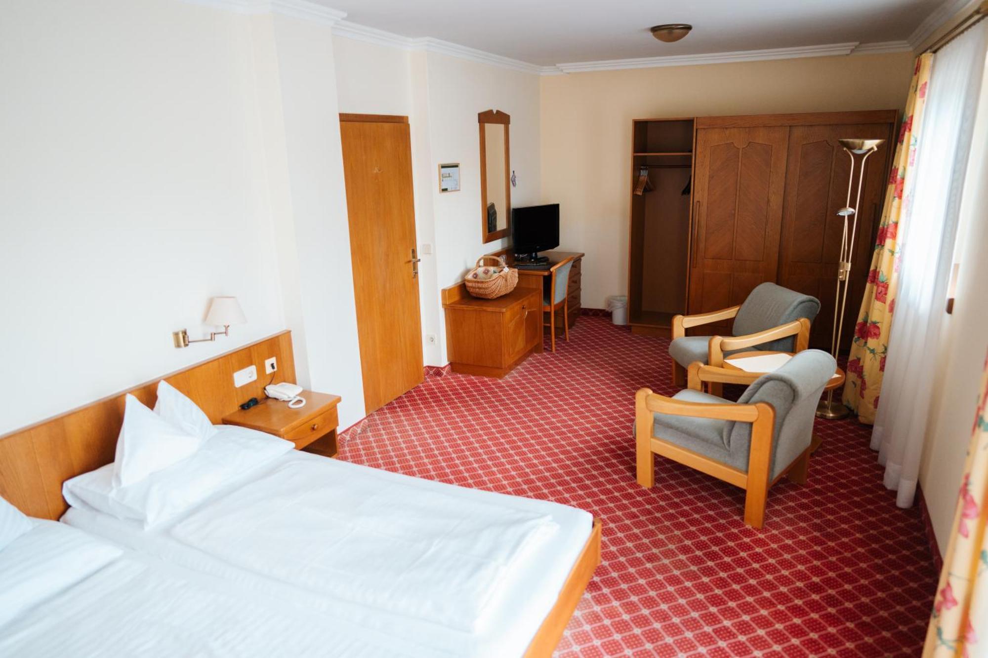 Seehotel Ressmann Drobollach am Faakersee Exterior photo