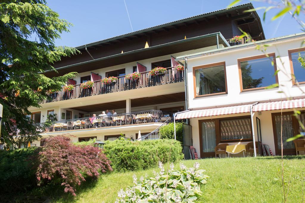 Seehotel Ressmann Drobollach am Faakersee Exterior photo